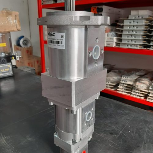 9a915c83-d4b4-4835-a619-40a0576904a6